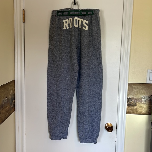 Roots track pants salt and pepper size medium with roots on the back - Picture 2 of 3
